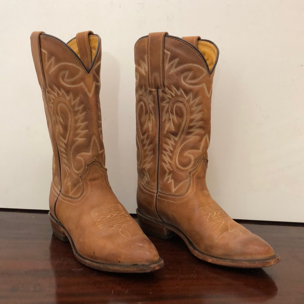 FRYE, Genuine leather boots Bruce pull on, Tan size 8D
